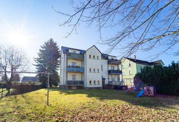 Hausansicht vom Garten 2