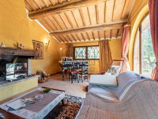 Exklusives toskanisches Landhaus mit Panoramablick auf die Türme von San Gimignano