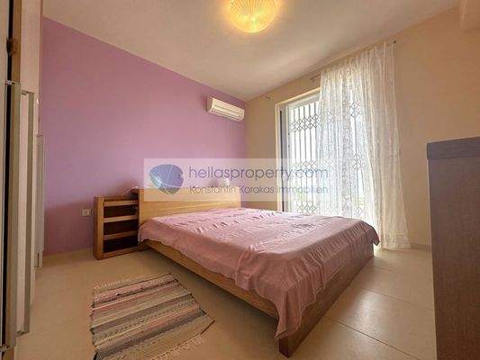 113841f7d2e04957ac065a15e61dbefb-original