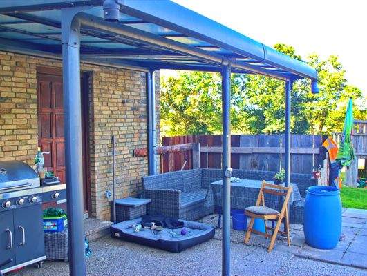 terasse mit Überdachung aufschiebbar.JPG