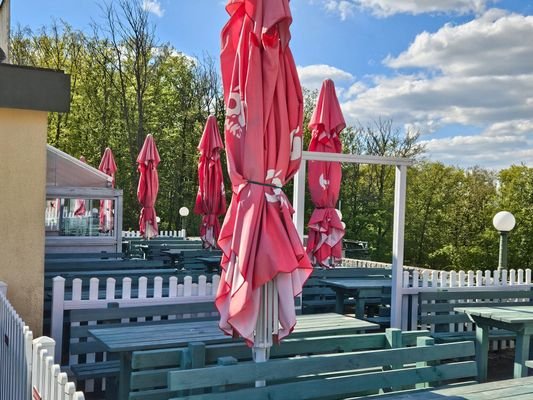 Terrasse mit Wintergarten