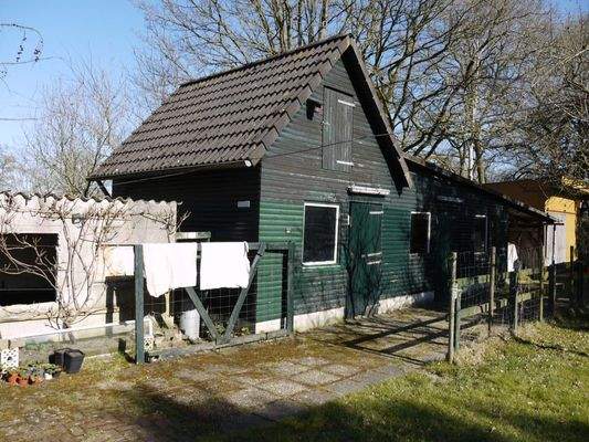 Perdestall mit 3 Boxen