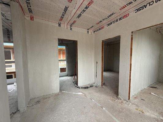 20250902_095403447_iOS