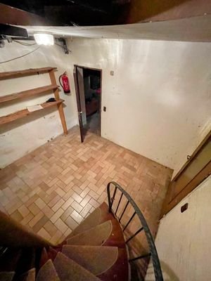 KG Treppe zum Keller