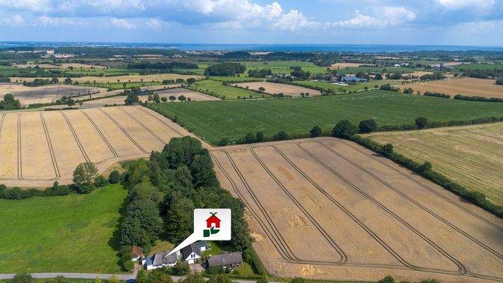 Zwischen Feldern und Ostsee