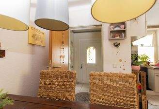 8. Blick küche und Diele Wohnung 1