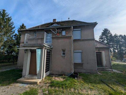 Ansicht Wohnhaus mit Anbauten (Blick Hofsteite)