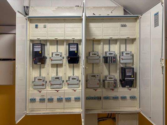 Blick in den Stromzählerkasten