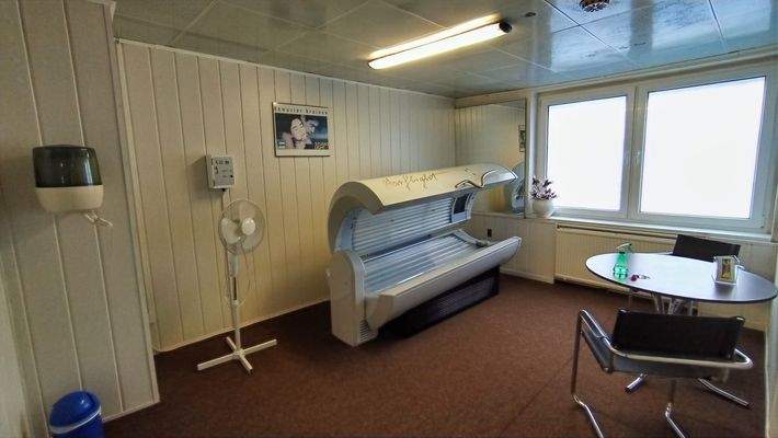 Solarium mit Sitzmöglichkeit