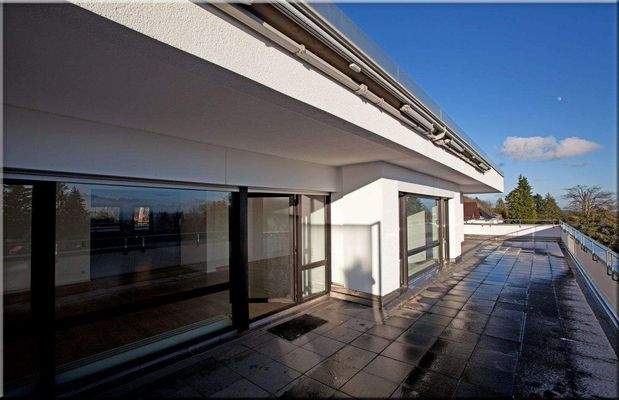 Neu 15 Balkon 2 quer Panorama 4.jpg