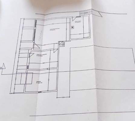 Laden/Gewerbe mit Garage
