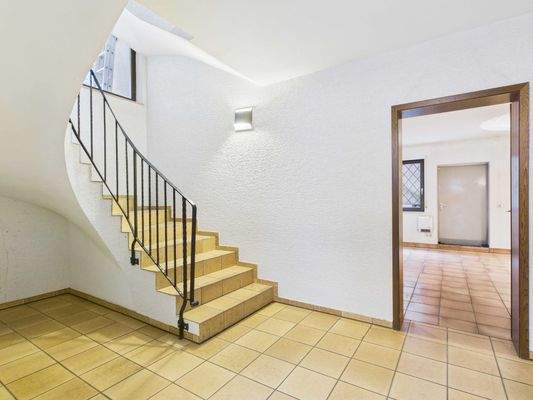 Aufgang  von EG ins OG