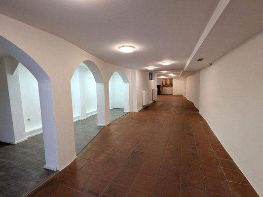 Großer Raum im Erdgeschoss