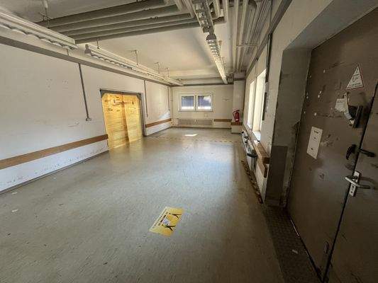 Lagerraum 2 - Andienung