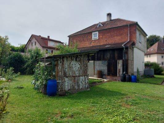 hinterer Teil des Garten mit Haus,.jpg