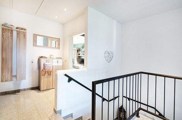 Treppenhaus zum Obergeschoß