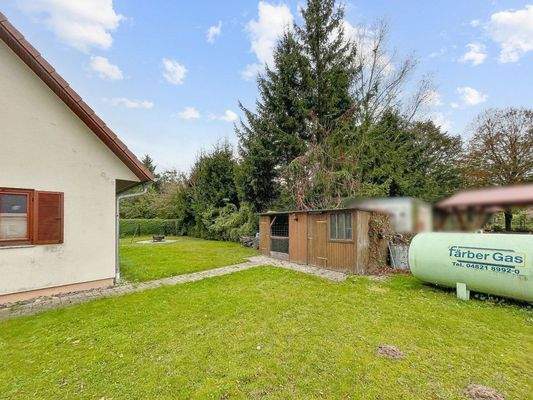 seitliche Hausansicht 