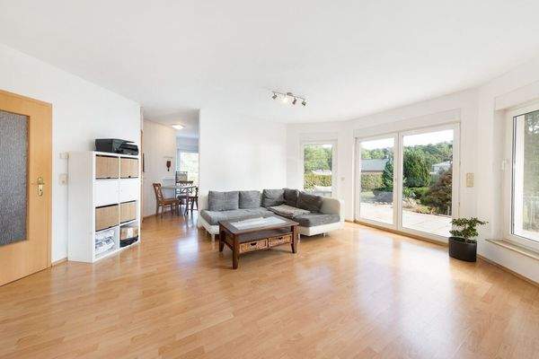 offener, heller Wohnbereich