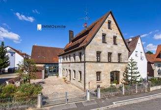 Großzügiges Wohnensemble mit besonderer Architektur u. flexibler Nutzungsmöglichkeit in Schnaittach