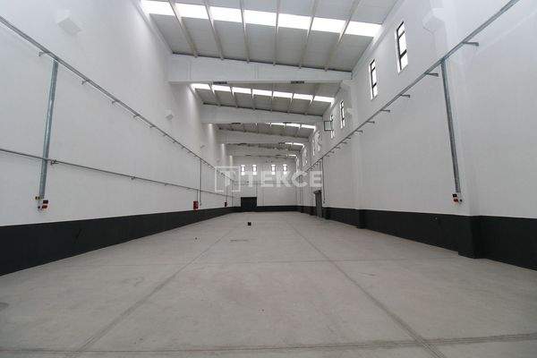 Commercial Properties with 265 m² and 755 m² Area in Ankara