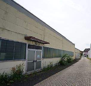 Halle Aussenansicht