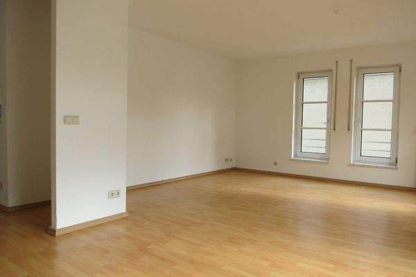 Bsp. heller Wohn-/Schlafbereich