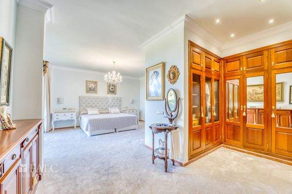 Ankleideraum Masterschlafzimmer