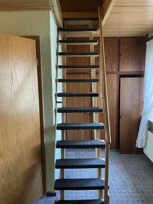 Zugang zum Spitzboden