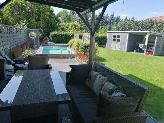 3 Blick von der Sommerterrasse.jpg