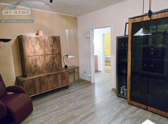  Wohnzimmer OG Blick zur Diele