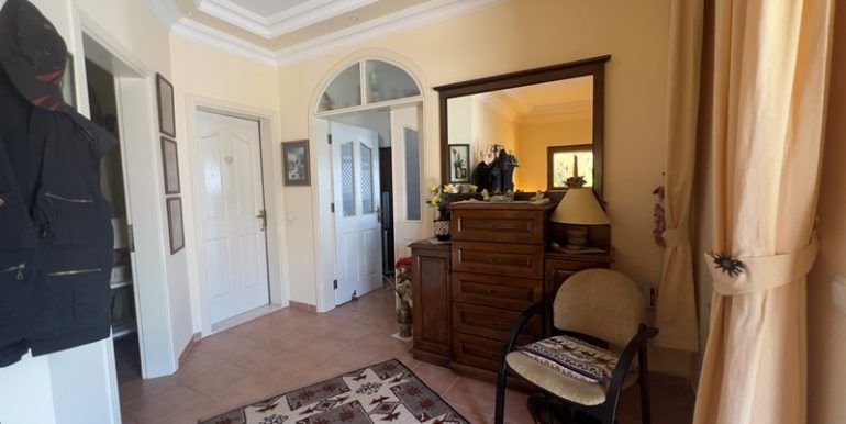 alanyaimmobilienturkei-grosse-privatvilla-in-alany