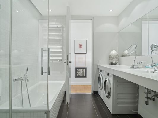 Badezimmer EG