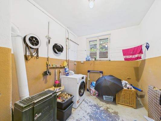 CAM03694G0-PR0041-STILL005