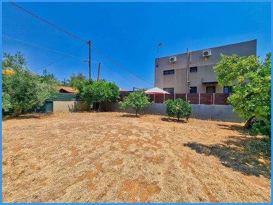 b69762e8e793475391eb010a95054c80-original