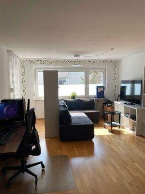 Blick ins Wohn- und Esszimmer