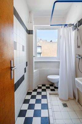 Tageslichtbad mit Dusche