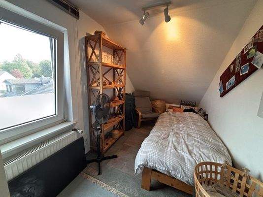 Dachgeschoss - Zimmer 2