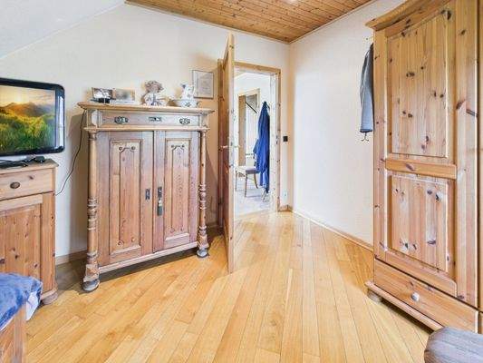 HS 1 Schlafen, OG -1-