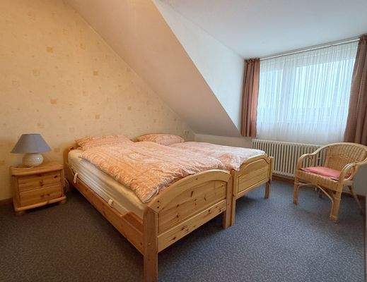 Weiteres Beispiel Teilansicht Schlafen Dachgesch.