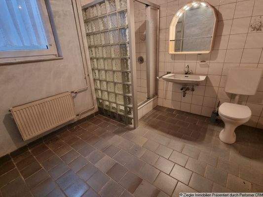 25 Souterrain Duschbad