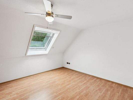 Zimmer 2 Dachgeschoss