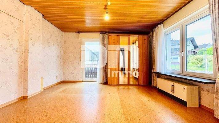 OG Wohn / Esszimmer / Zugang Balkon