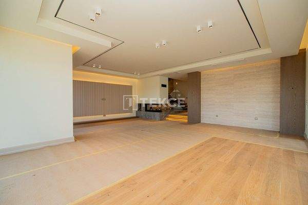 6-Bedroom Villas in Güzeloba, Antalya, Close to Lara Beach