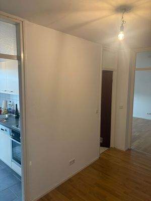 Flur mit Abstellraum (43).jpg