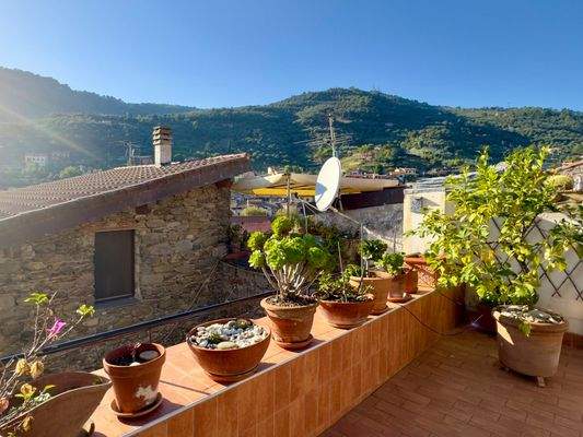 DA991_02 TERRA ITALIA IMMOBILIEN_TERRA ITALIA IMMO