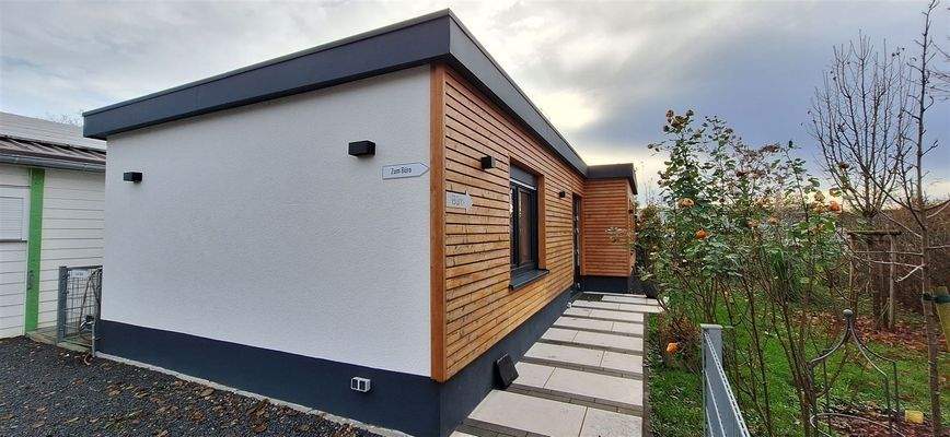 Bürogebäude Schrägansicht 1