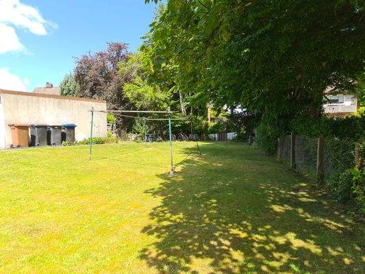 großzügiger Garten