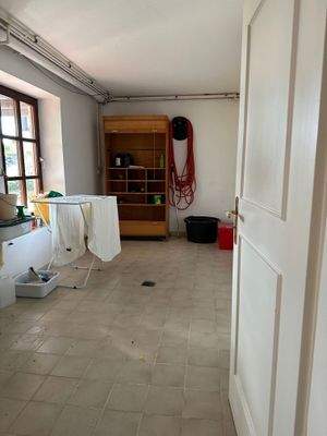 Wäscheraum im UG Richtung Garten.jpg