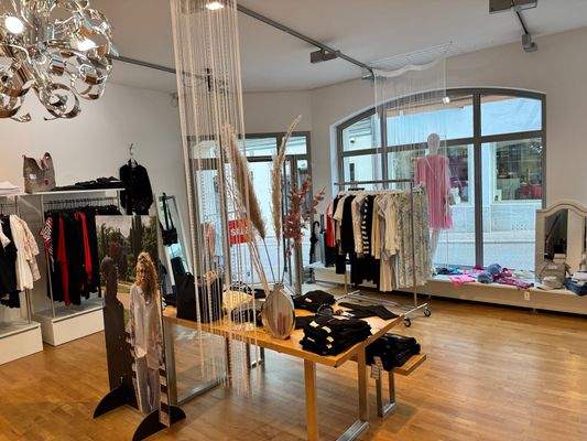 großzügige Ladenfläche