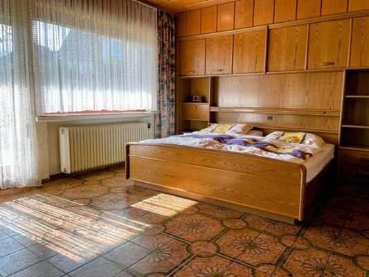 EG Eltern Schlafzimmer.jpg
